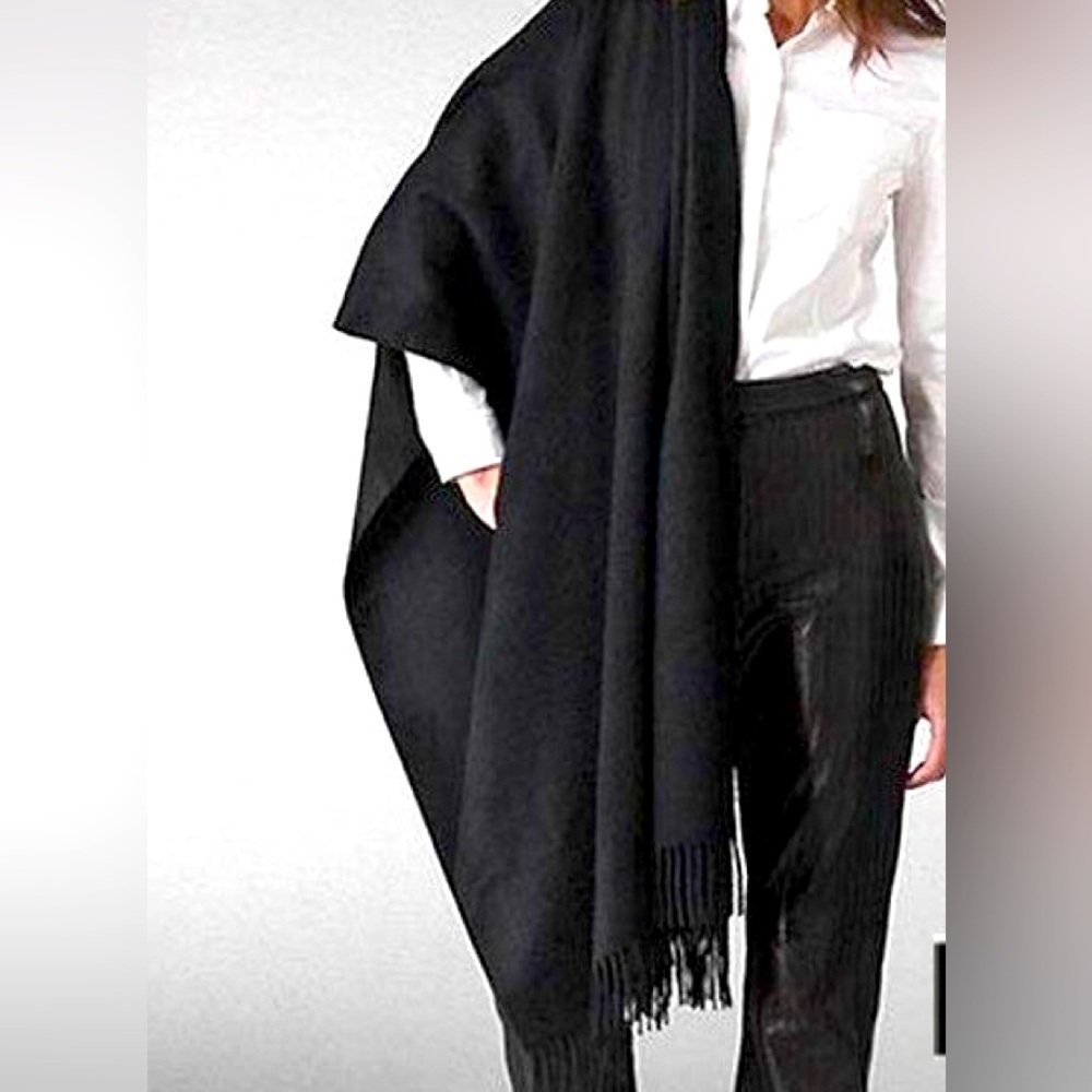 AUTHENTIC ROBERTA DI CAMERIONS CASHMERE SHAWL - Picture 1 of 5